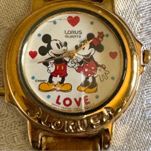 Vintage Lorus Musical Quartz Mickey & Minnie Mouse Wristwatch And Earrings - Picture 2 of 12